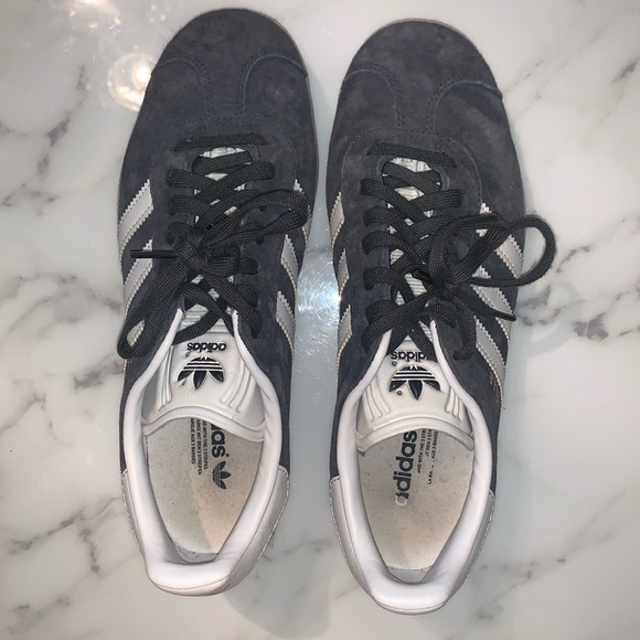 Adidas - Picture 1 of 3